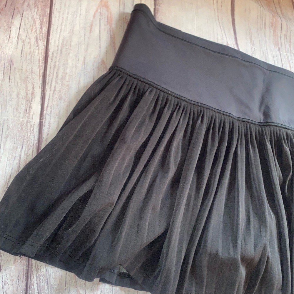 Athleta Skort Womens L Black Mesh Pleated Tennis Golf Athleisure 13.5 - Picture 2 of 10